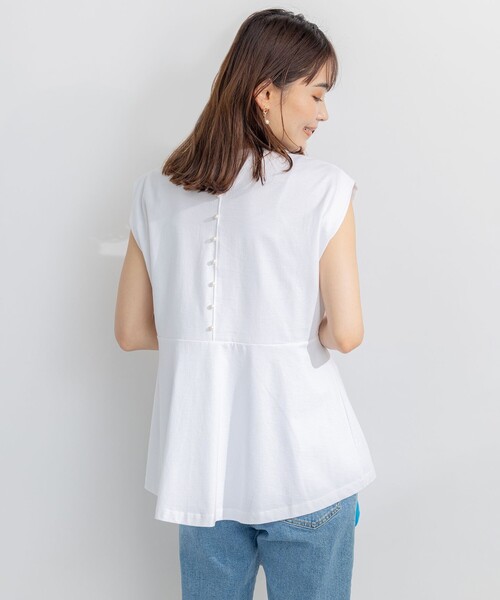 組曲(クミキョク)の「【洗える】バックパールフレアカットソー(Tシャツ/カットソー・レディース・ベージュ系/アイボリー系/ブラック系・3/2)」の3枚目の写真