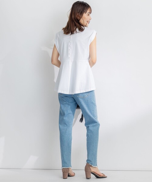 組曲(クミキョク)の「【洗える】バックパールフレアカットソー(Tシャツ/カットソー・レディース・ベージュ系/アイボリー系/ブラック系・3/2)」の20枚目の写真