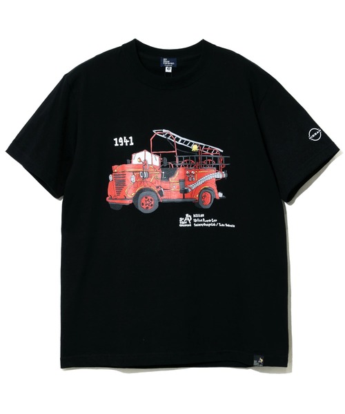 go slow caravan(ゴースローキャラバン)の「ニッサン180型消防ポンプ車 TEE(Tシャツ/カットソー・メンズ・ブラック/ホワイト・XX-LARGE/MEDIUM/LARGE/X-LARGE)」の2枚目の写真