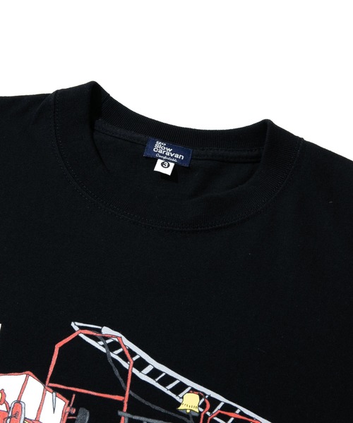 go slow caravan(ゴースローキャラバン)の「ニッサン180型消防ポンプ車 TEE(Tシャツ/カットソー・メンズ・ブラック/ホワイト・XX-LARGE/MEDIUM/LARGE/X-LARGE)」の3枚目の写真