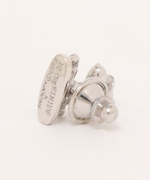 SNOOPY（スヌーピー）の「《SAINTS×SNOOPY》スヌーピーゴルフピンバッチ　シルバー　スヌーピーコラボアイテム（ネックレス・レディース・シルバー・FREE）」の3枚目の写真