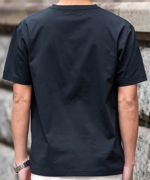 SILVER BULLET(シルバーバレット)の「『CavariA/キャバリア』綿タッチポリエステルVネックTEE(Tシャツ/カットソー・メンズ・ホワイト/ブラック・L/XL/M)」の11枚目の写真