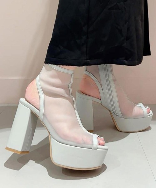 ESPERANZA（エスペランサ）の「【ラク盛り／ブーサン】リピーター続出／脚長美脚　厚底ブーツサンダル（ブーツ・レディース・ブラック系8/アイボリー系8/ネイビー/ブルー系2/ピンク系9/こしょう色系3/ライトグレー/ブラック系2/ブラック系3/ピンク系8/ブルー系6・S/M/L/LL）」の5枚目の写真