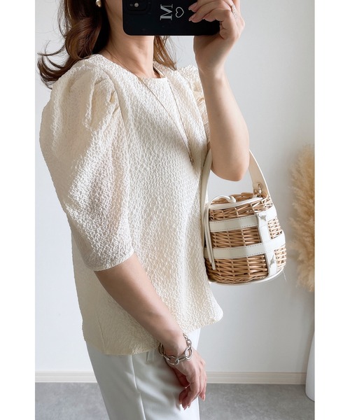 &. NOSTALGIA（アンドドットノスタルジア）の「【ZOZO限定】ビッグカラー付きカットソー（Tシャツ/カットソー・レディース・アイボリー/ブラック/ブラック系その他/ベージュ/ネイビー・M）」の16枚目の写真