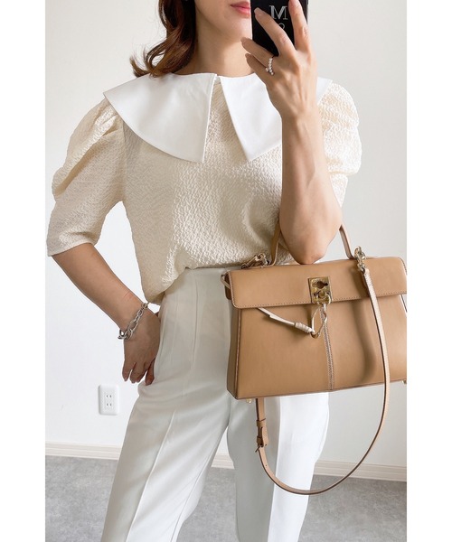 &. NOSTALGIA（アンドドットノスタルジア）の「【ZOZO限定】ビッグカラー付きカットソー（Tシャツ/カットソー・レディース・アイボリー/ブラック/ブラック系その他/ベージュ/ネイビー・M）」の9枚目の写真