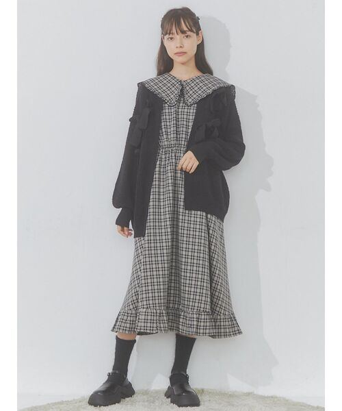 merry jenny（メリージェニー）の「チェックbigフリルカラーワンピース（ワンピース・レディース・ブラック/ボルドー/ブラウン・FREE）」の4枚目の写真