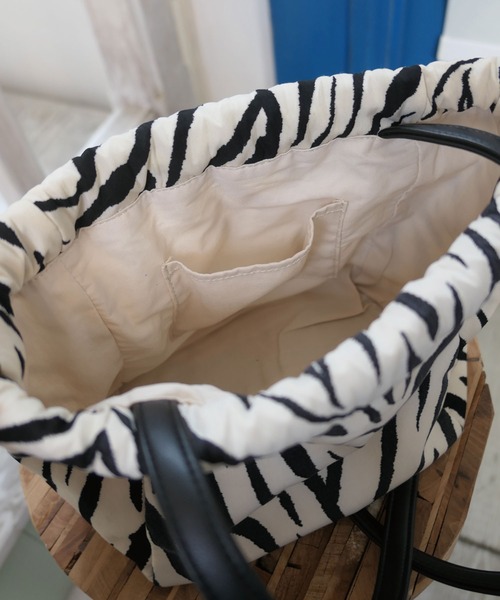 CORNERS（コーナーズ）の「ショルダーバッグ（ショルダーバッグ・レディース・ベージュ・FREE）」の3枚目の写真