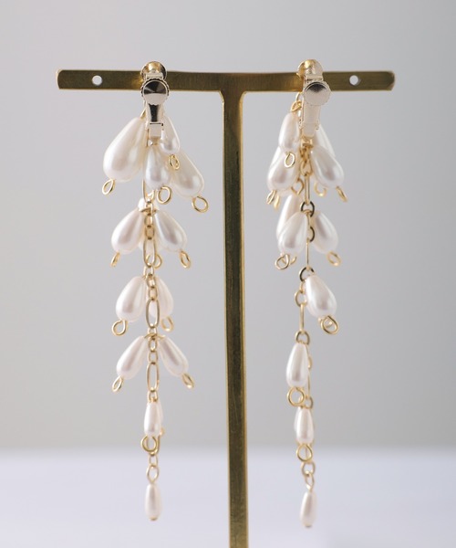 PourVous（プールヴー）の「ウィステリアモチーフイヤリング 結婚式 同窓会 オケージョン 二次会（イヤリング・レディース・シルバー/ゴールド・FREE）」の11枚目の写真