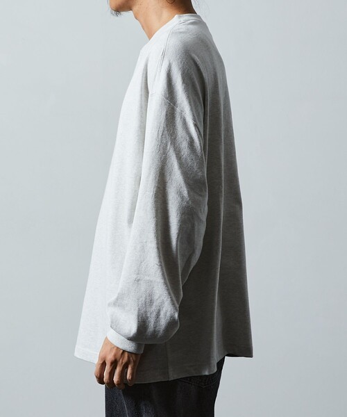 FREAK'S STORE(フリークスストア)の「限定展開 9オンス Heavyweight ビッグシルエット ヘンリーネック ロングスリーブTシャツ/ヘビーウェイト/ロンTEE(Tシャツ/カットソー・メンズ・ネイビー/スミクロ/ブラック/アッシュグレー/グレイッシュベージュ/ホワイト・SMALL/LARGE/MEDIUM)」の14枚目の写真
