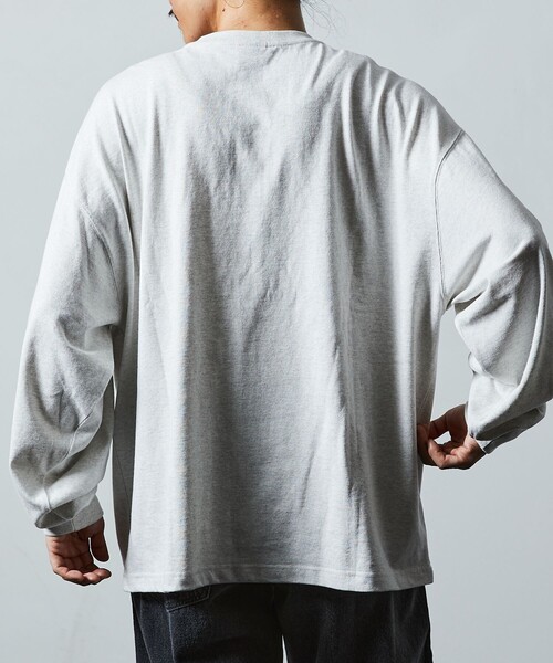 FREAK'S STORE(フリークスストア)の「限定展開 9オンス Heavyweight ビッグシルエット ヘンリーネック ロングスリーブTシャツ/ヘビーウェイト/ロンTEE(Tシャツ/カットソー・メンズ・ネイビー/スミクロ/ブラック/アッシュグレー/グレイッシュベージュ/ホワイト・SMALL/LARGE/MEDIUM)」の15枚目の写真