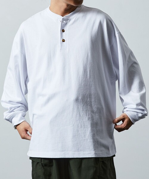 FREAK'S STORE(フリークスストア)の「限定展開 9オンス Heavyweight ビッグシルエット ヘンリーネック ロングスリーブTシャツ/ヘビーウェイト/ロンTEE(Tシャツ/カットソー・メンズ・ネイビー/スミクロ/ブラック/アッシュグレー/グレイッシュベージュ/ホワイト・SMALL/LARGE/MEDIUM)」の20枚目の写真
