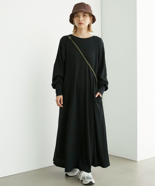 Chaco closet(チャコ クローゼット)の「ワッフルバックオープンフィットフレアワンピース(ワンピース・レディース・オートミール/チャコールグレー/ブラック・FREE)」の4枚目の写真