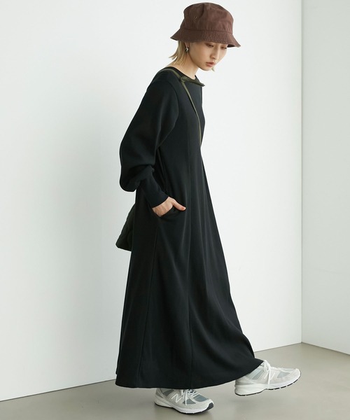 Chaco closet(チャコ クローゼット)の「ワッフルバックオープンフィットフレアワンピース(ワンピース・レディース・オートミール/チャコールグレー/ブラック・FREE)」の5枚目の写真