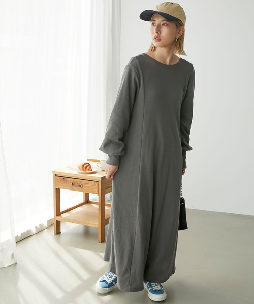 Chaco closet(チャコ クローゼット)の「ワッフルバックオープンフィットフレアワンピース(ワンピース・レディース・オートミール/チャコールグレー/ブラック・FREE)」の21枚目の写真