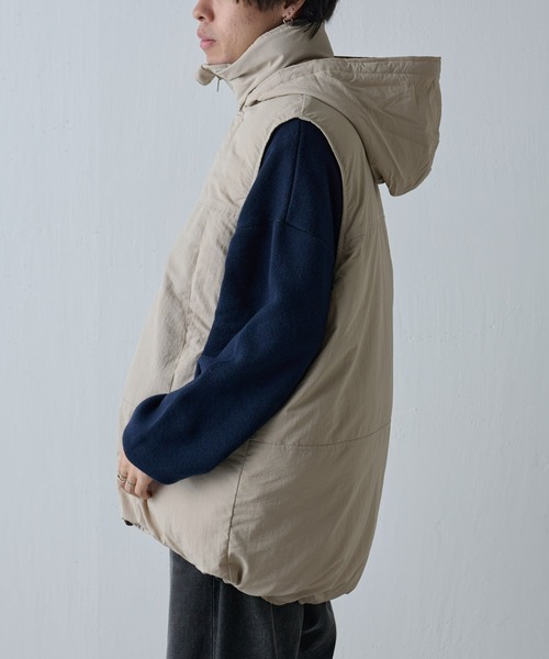 COLONY 2139(コロニートゥーワンスリーナイン)の「中綿モンスターベスト(ダウンベスト・メンズ・グレー/ブラック/カーキ・MEDIUM/LARGE)」の16枚目の写真