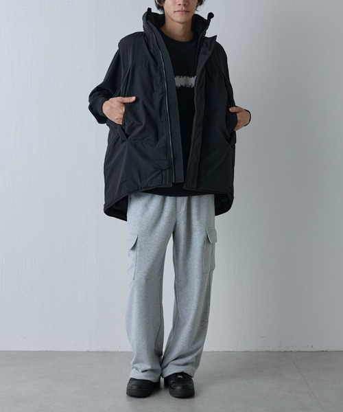 COLONY 2139(コロニートゥーワンスリーナイン)の「中綿モンスターベスト(ダウンベスト・メンズ・グレー/ブラック/カーキ・MEDIUM/LARGE)」の21枚目の写真