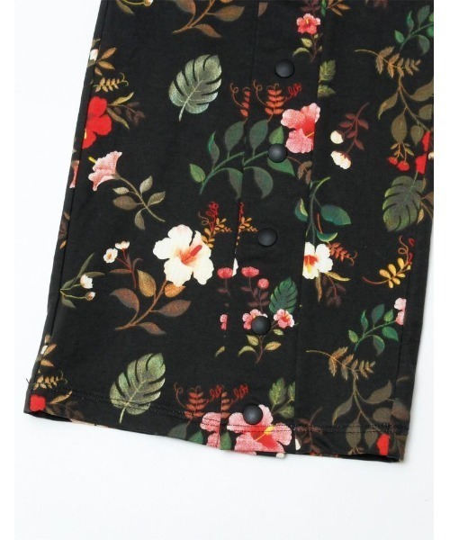 Little sunny bite(リトルサニーバイト)の「【Little sunny bite】little sunny bite ×Clap Clap hibiscus print pants(その他パンツ・レディース・ブラック・SMALL)」の4枚目の写真