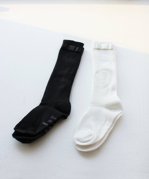 Rora（ローラ）の「シャープ ハイソックス（2色セット）（ソックス/靴下・キッズ・ホワイト×ブラック・18-20cm/20-22cm/16-18cm）」の11枚目の写真