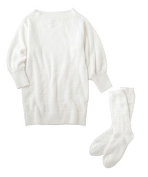 PEACH JOHN（ピーチジョン）の「【あざと可愛いワンピース＋ソックスの２点セット】オフショルダーニットワンピ＆ソックスセット（ルームワンピース・レディース）」