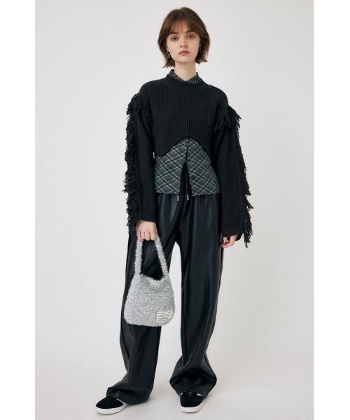 MOUSSY（マウジー）の「IRREGULAR HEM CROPPED ニット（ニット/セーター・レディース・ダークカーキ/チャコールグレー/オフホワイト・FREE）」の6枚目の写真