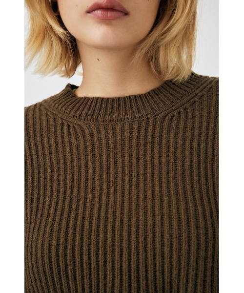 MOUSSY（マウジー）の「IRREGULAR HEM CROPPED ニット（ニット/セーター・レディース・ダークカーキ/チャコールグレー/オフホワイト・FREE）」の20枚目の写真