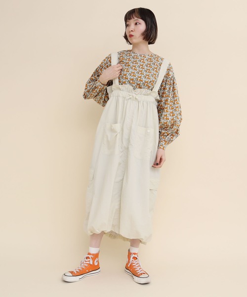 I am I in fact...(アイアムアイインファクト)の「NYLON pocket jumper Skirt(ジャンパースカート・レディース・アイボリー/ネイビー/ベージュ・FREE)」の17枚目の写真