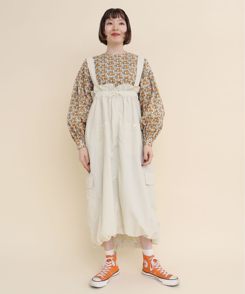 I am I in fact...(アイアムアイインファクト)の「NYLON pocket jumper Skirt(ジャンパースカート・レディース・アイボリー/ネイビー/ベージュ・FREE)」の21枚目の写真