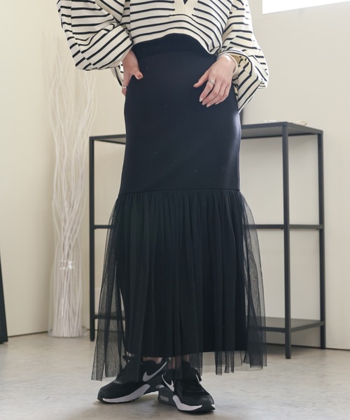 ULEULA（ウルア）の「チュールフリルドッキングタイトスカート/Iライン