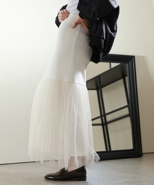 ULEULA（ウルア）の「チュールフリルドッキングタイトスカート/Iライン