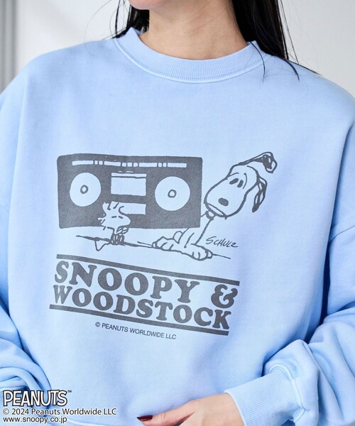 PEANUTS（ピーナッツ）の「PEANUTS（ピーナッツ）コラボピグメント裏毛クルーネックスウェット（スウェット・レディース・ライトブルー/オフホワイト/ライム/オレンジ/ダークグレー/ライラック・FREE）」の16枚目の写真