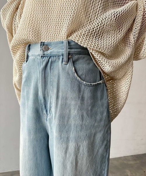 GeeRA(ジーラ)の「美脚魅せバレルレッグカーブデニムパンツ(デニムパンツ・レディース・サックスブルー/ブルー・LARGE/MEDIUM/SMALL)」の6枚目の写真