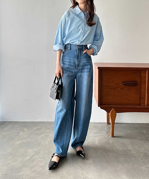 GeeRA(ジーラ)の「美脚魅せバレルレッグカーブデニムパンツ(デニムパンツ・レディース・サックスブルー/ブルー・LARGE/MEDIUM/SMALL)」の11枚目の写真