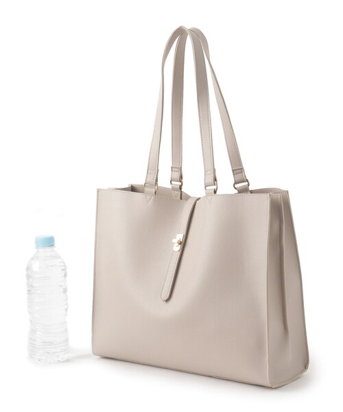 grove(グローブ)の「◆【A4/お仕事】人間工学スクエアベルトヒネリトート(トートバッグ・レディース・ブラック/ライトグレー/サックスブルー系7/アイボリー/サンドベージュ・00)」の14枚目の写真