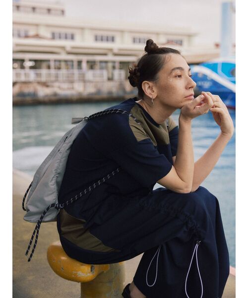 UN3D.（アンスリード）の「ターンオーバーカットワンピース