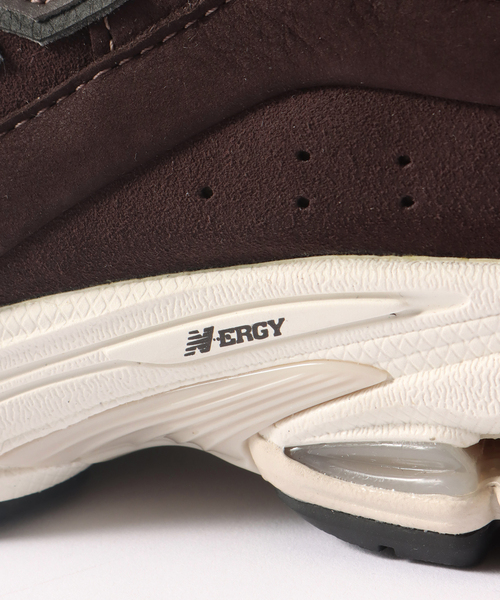 NEW BALANCE(ニューバランス)の「《WEB限定》【New Balance / ニューバランス】M2002R XQ / GTX Q(スニーカー・メンズ・ブラウン・26cm/26.5cm/27cm/27.5cm/28cm)」の6枚目の写真