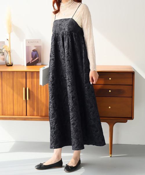 tricot COMME des GARCONS 花柄 キャミワンピース セール】ふくれ花柄ジャガードキャミワンピース（ワンピース