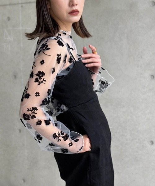deux amour（ドゥーザムール）の「ボトルネック花柄フレアスリーブ（その他トップス・レディース・ブラック/ホワイト/モカ・FREE）」の8枚目の写真