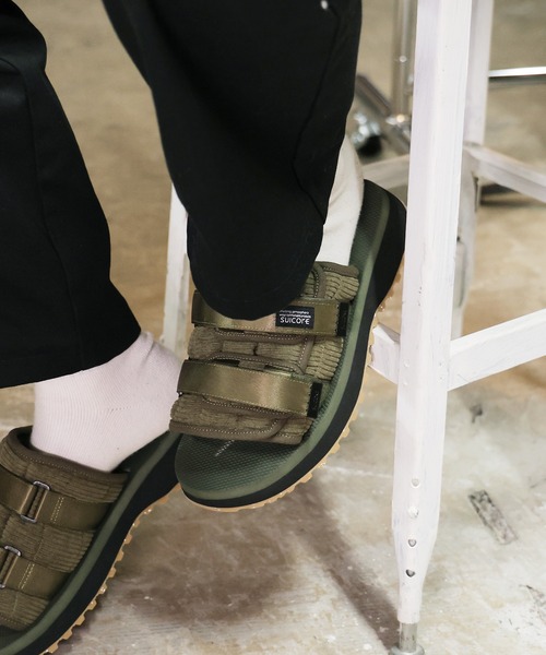 suicoke（スイコック）の「SUICOKE/スイコック MOTO-SHELLab サンダル（サンダル・メンズ・カーキ/ブラック・10/9/8）」の17枚目の写真