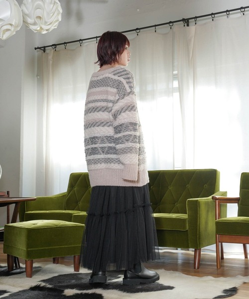 mimi toujours(ミミトゥジュール)の「ユニセックス ジャガード ニット プルオーバー mimi toujours×itsPeachi(ニット/セーター・レディース・チャコール/ベージュ・M)」の3枚目の写真