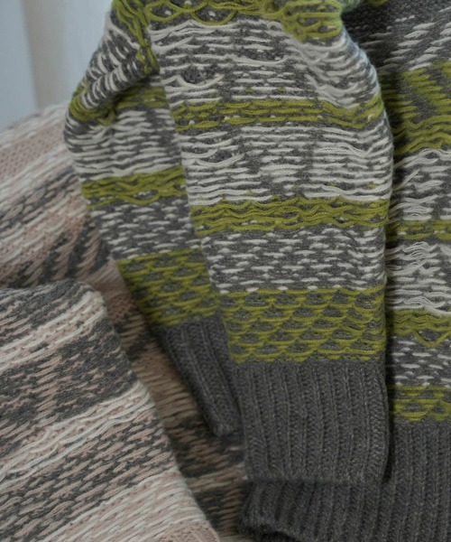 mimi toujours(ミミトゥジュール)の「ユニセックス ジャガード ニット プルオーバー mimi toujours×itsPeachi(ニット/セーター・レディース・チャコール/ベージュ・M)」の7枚目の写真