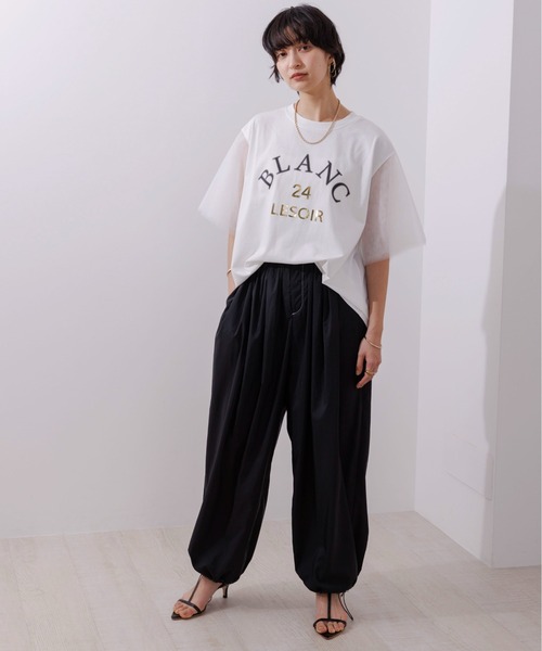 Eimee Law（エイミーロウ）の「ラバー&箔 チュールスリーブ ロゴトップス（Tシャツ/カットソー・レディース・ライトグレー/ブラック/オフホワイト・38）」の4枚目の写真