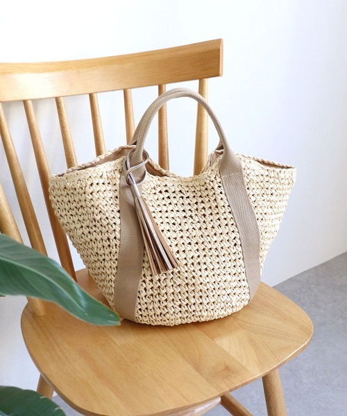 T・S・L(ティーエスエル)の「ハンドルテープペーパートートバッグ(かごバッグ・レディース・ブラック/グレイッシュベージュ/カーキ/オレンジ・FREE)」の3枚目の写真