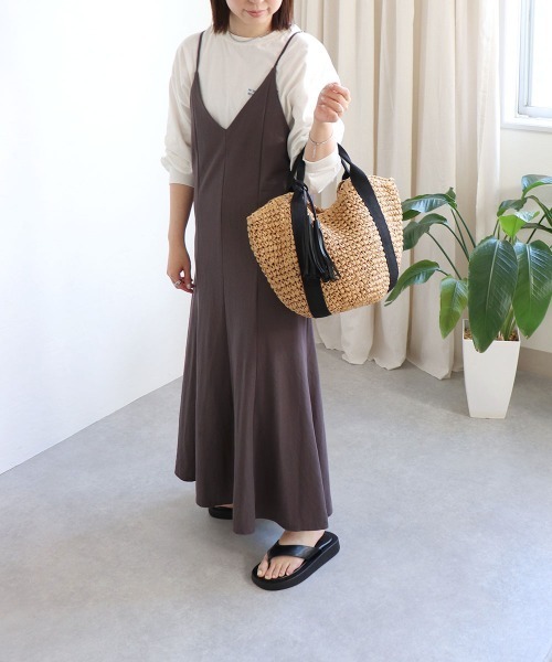 T・S・L(ティーエスエル)の「ハンドルテープペーパートートバッグ(かごバッグ・レディース・ブラック/グレイッシュベージュ/カーキ/オレンジ・FREE)」の6枚目の写真