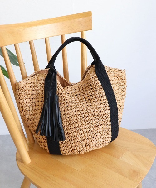 T・S・L(ティーエスエル)の「ハンドルテープペーパートートバッグ(かごバッグ・レディース・ブラック/グレイッシュベージュ/カーキ/オレンジ・FREE)」の7枚目の写真