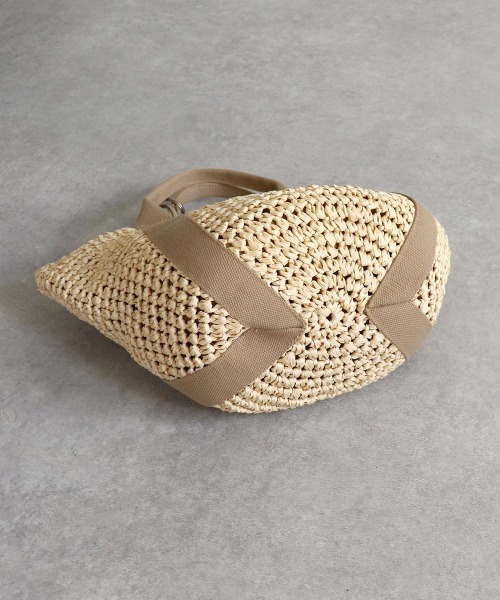 T・S・L(ティーエスエル)の「ハンドルテープペーパートートバッグ(かごバッグ・レディース・ブラック/グレイッシュベージュ/カーキ/オレンジ・FREE)」の22枚目の写真