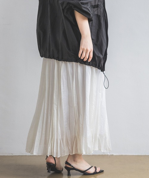 A part by（アパートバイ）の「シアーランダムプリーツスカート（スカート・レディース・ブラック/ライトブルー/アイボリー・FREE）」の10枚目の写真