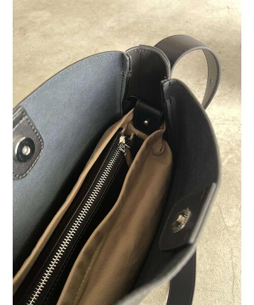 JISTORY（ジストリー）の「JISTORY/ジストリー/ROUND LEATHER SHOULDER BAG（ショルダーバッグ・レディース・ブラウン/ブラック・FREE）」の16枚目の写真