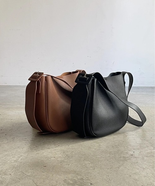 JISTORY（ジストリー）の「JISTORY/ジストリー/ROUND LEATHER SHOULDER BAG（ショルダーバッグ・レディース・ブラウン/ブラック・FREE）」の10枚目の写真