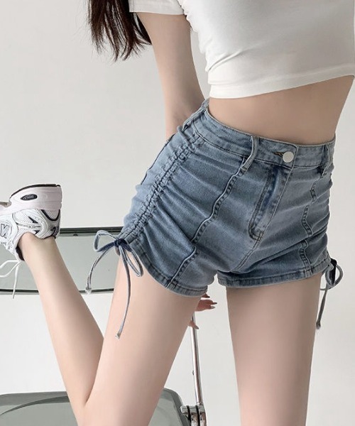 melt the lady サイドギャザー ショートパンツ ENLIKE（エンリケ）の「サイドギャザーショートデニムパンツ