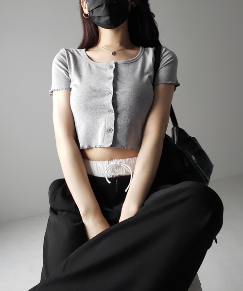 me+em select(ミームセレクト)の「※※【 3color 】フロントボタン半袖メローショートTシャツ / front button mellow short Tee(Tシャツ/カットソー・レディース・ホワイト/グレー/ブラック・FREE)」の11枚目の写真